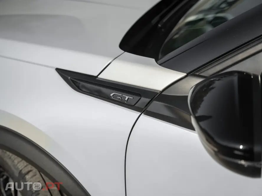 Peugeot 2008 1.2 PureTech GT Line EAT8