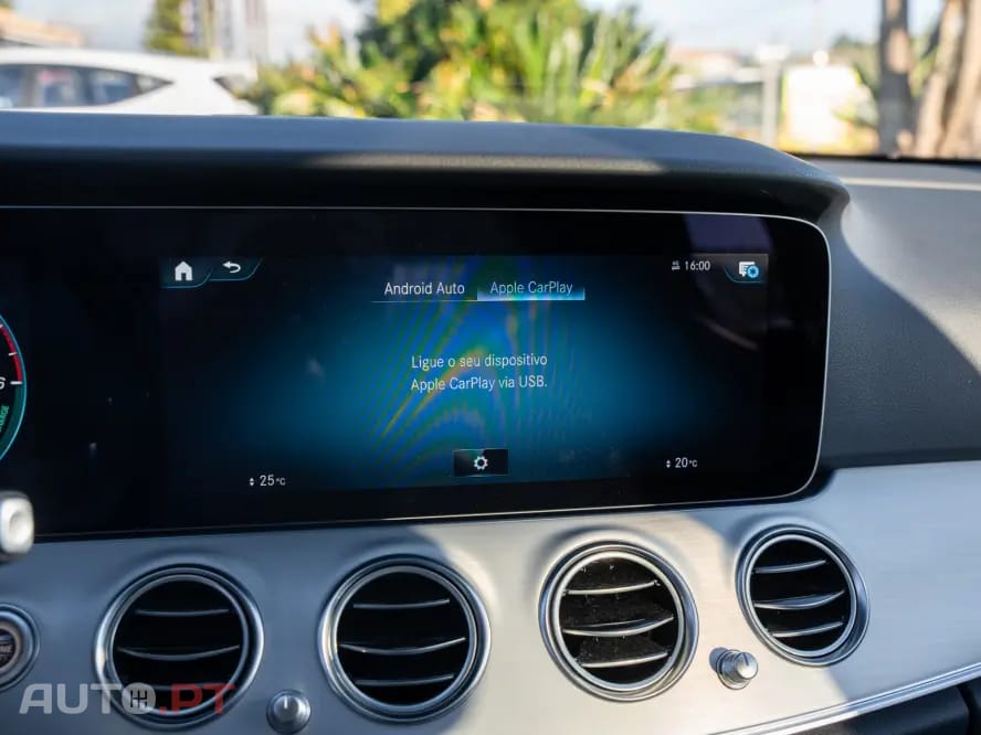 Mercedes-Benz E 300 de Avantgarde 4Matic