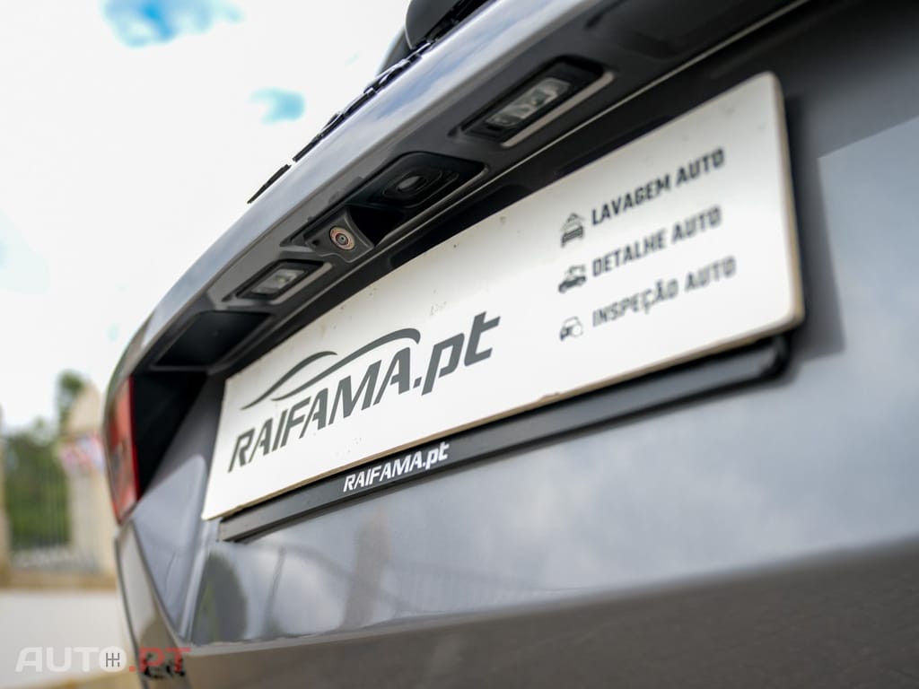 Jaguar E-Pace 1.5 P300e R-Dynamic SE AWD Aut.