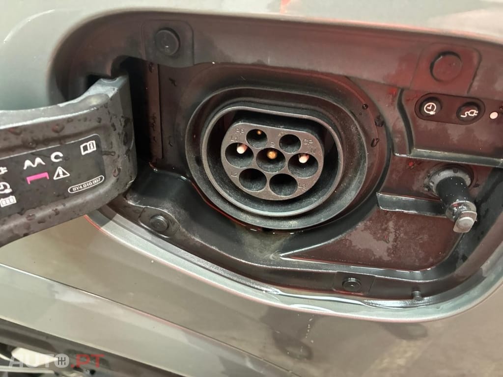 Audi Q3 45 TFSIe S line S tronic