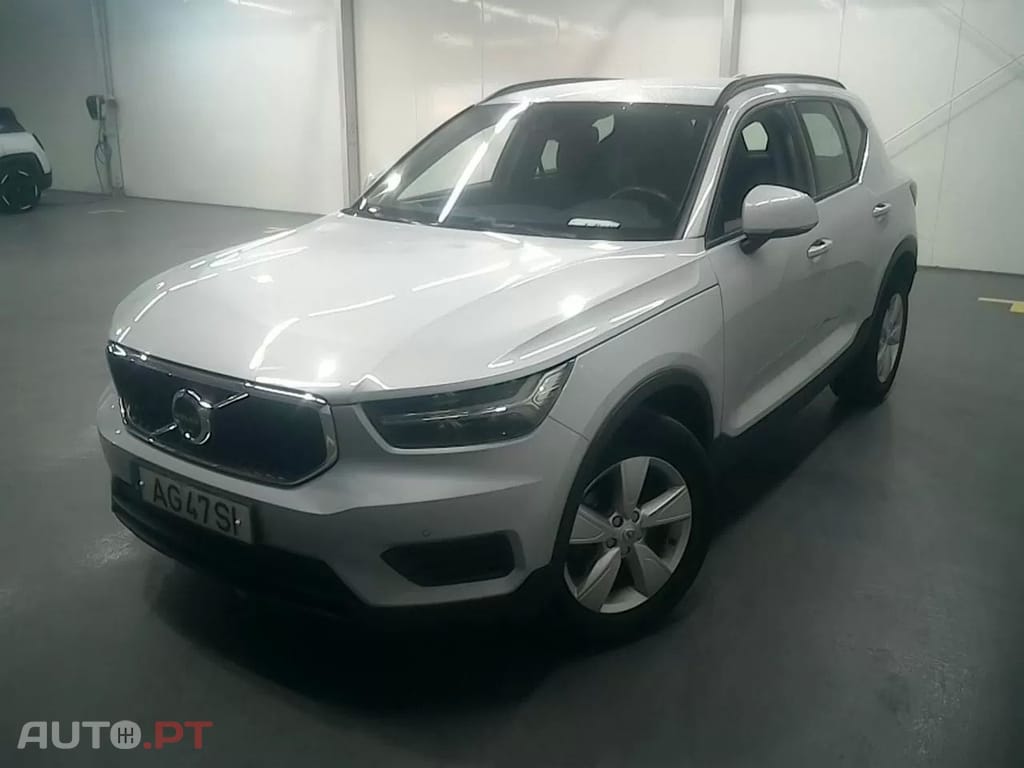 Volvo XC40 1.5 T2 Momentum Core