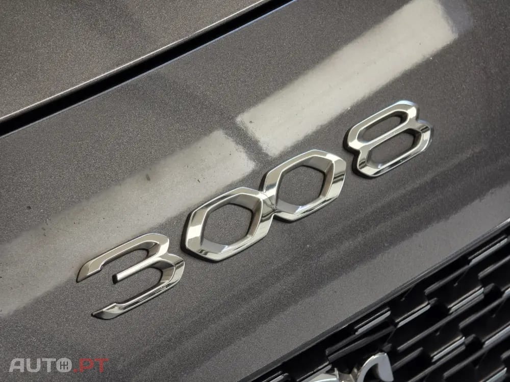 Peugeot 3008 1.6 Hybrid Allure e-EAT8