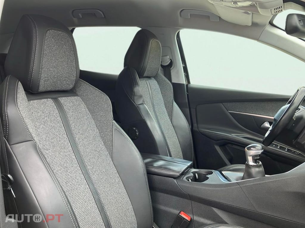 Peugeot 3008 1.2 PureTech Allure