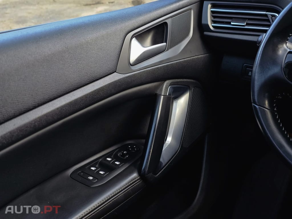 Peugeot 308 2.0 BlueHDi Allure J18