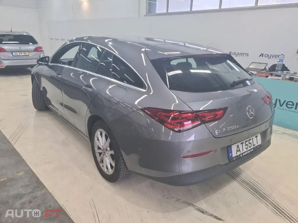 Mercedes-Benz CLA 250 e Shooting Brake Style Plus
