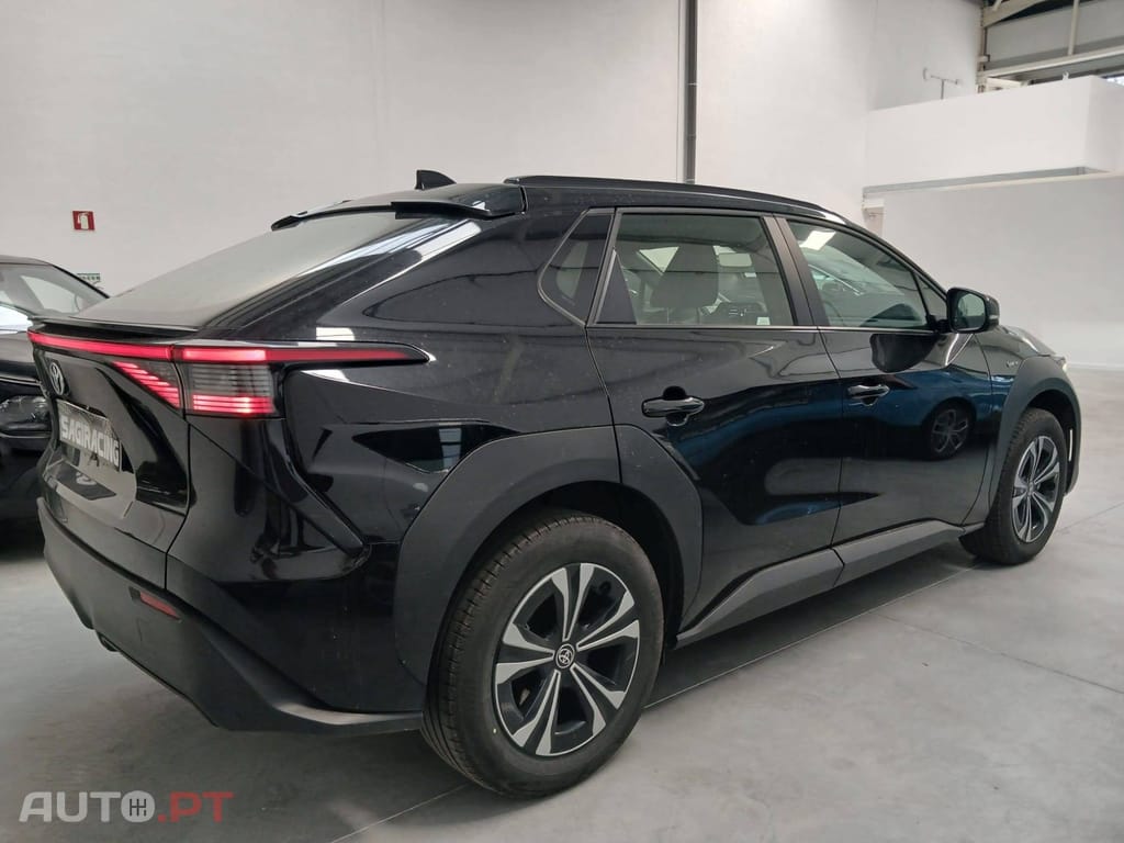 Toyota bZ4X 71,4 kWh Exclusive