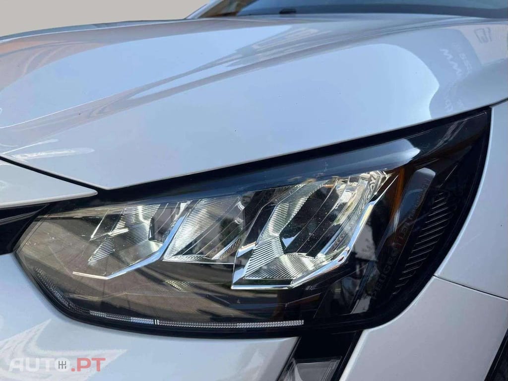 Peugeot E-208 Allure