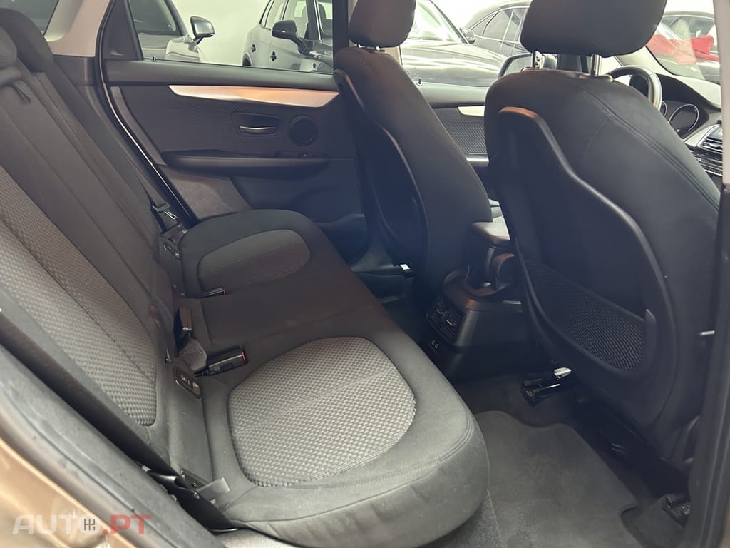 BMW 225 Advantage