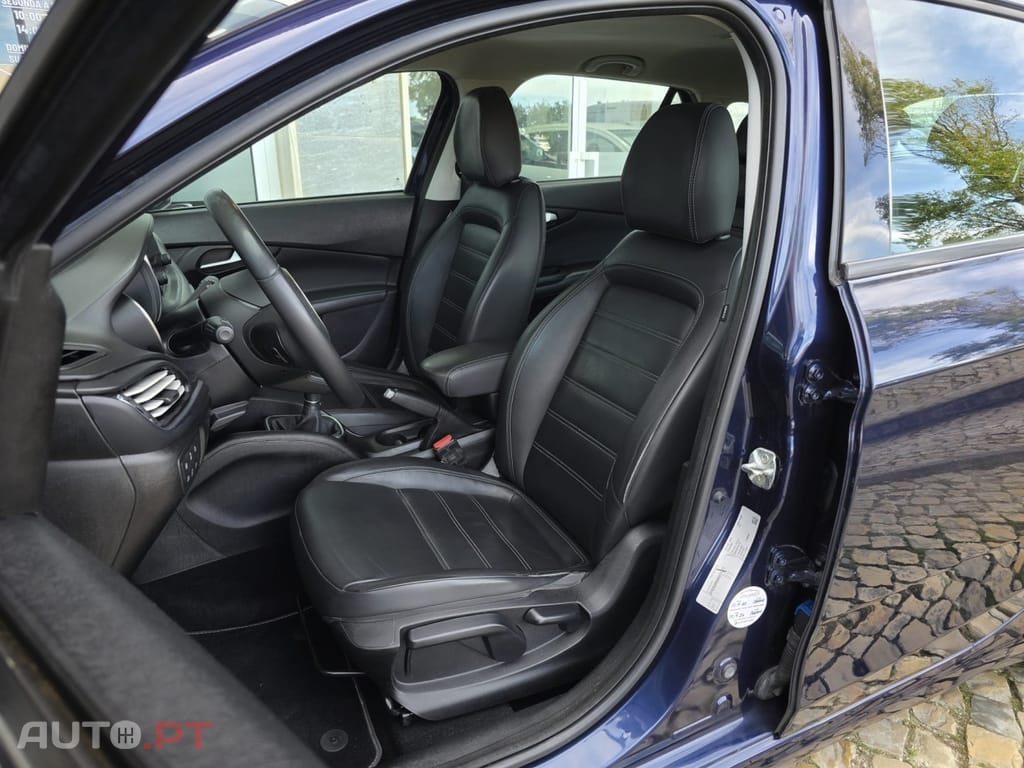 Fiat Tipo 1.3 M-Jet Lounge