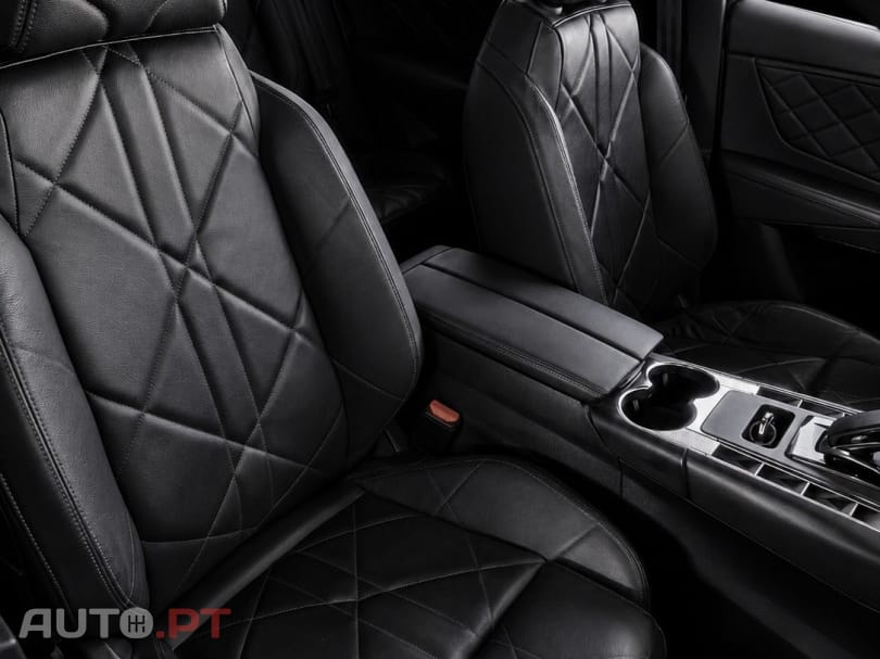 DS 7 Crossback E-Tense SE Ligne Noire EAT8 — fotografia 16