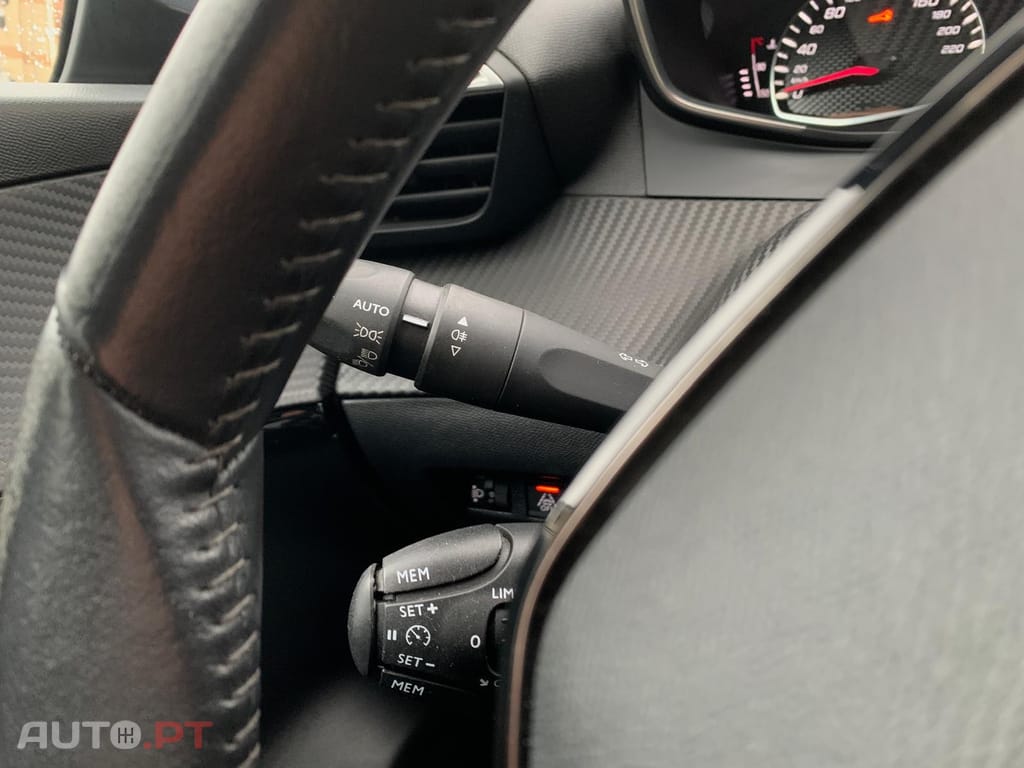 Peugeot 208 1.2 PureTech Allure