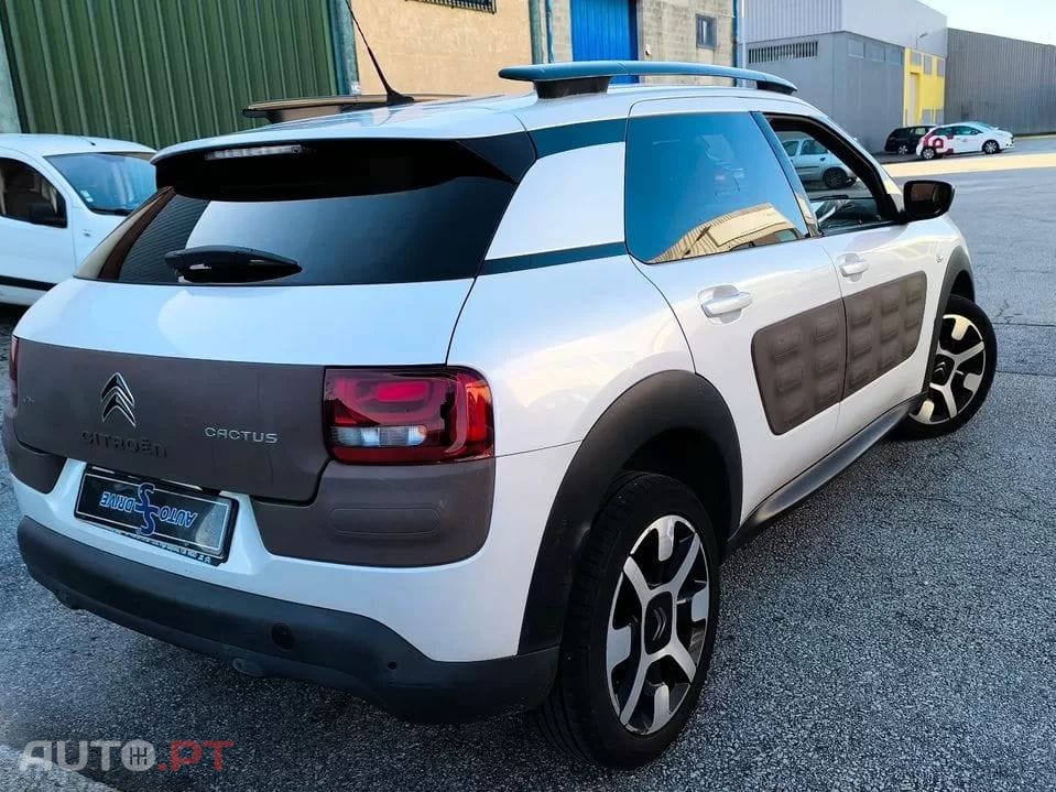 Citroen C4 Cactus 1.6 e-HDi Shine ETG6 92g