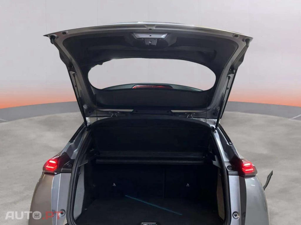 Peugeot 2008 1.2 PureTech Allure