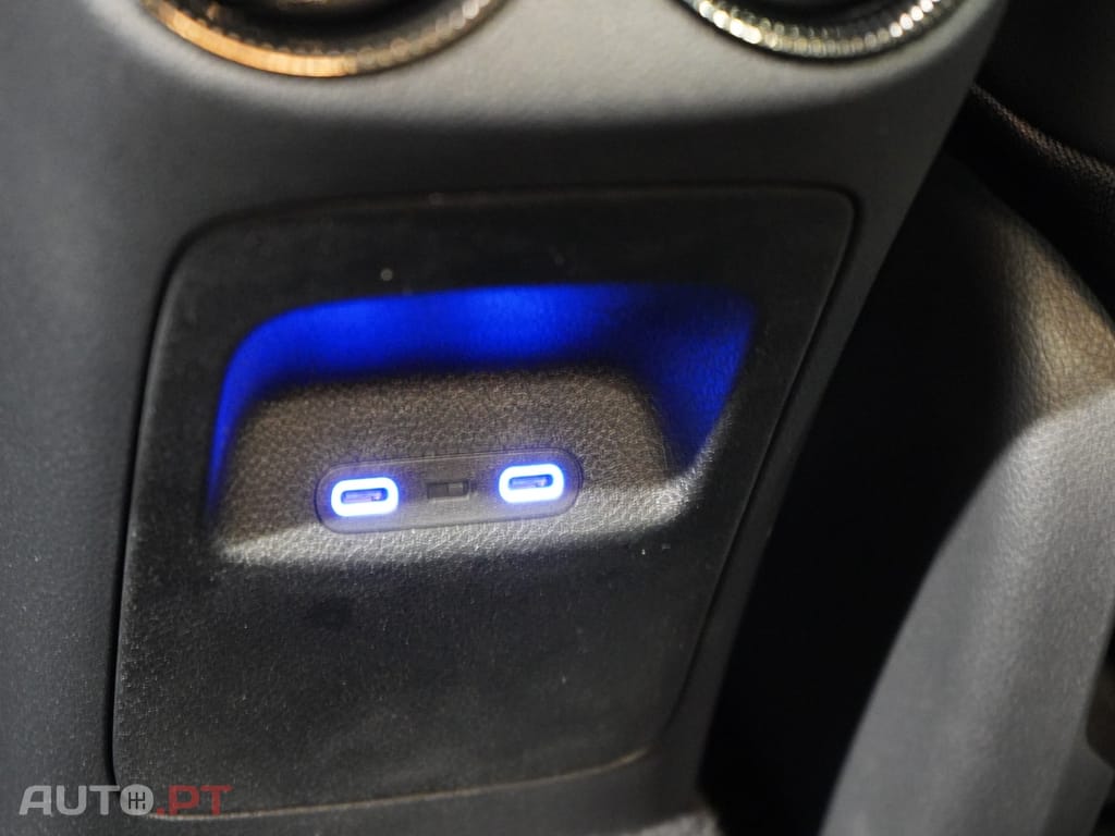 Mercedes-Benz CLA 250 com tecnologia EQ