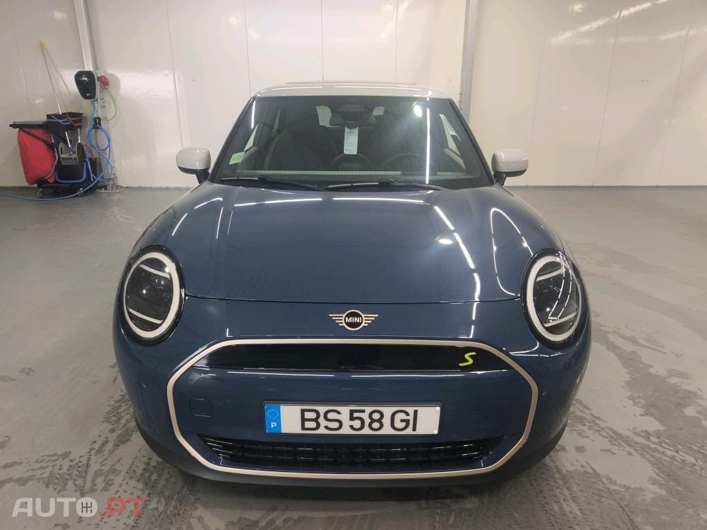 MINI Cooper Cooper SE Favoured M