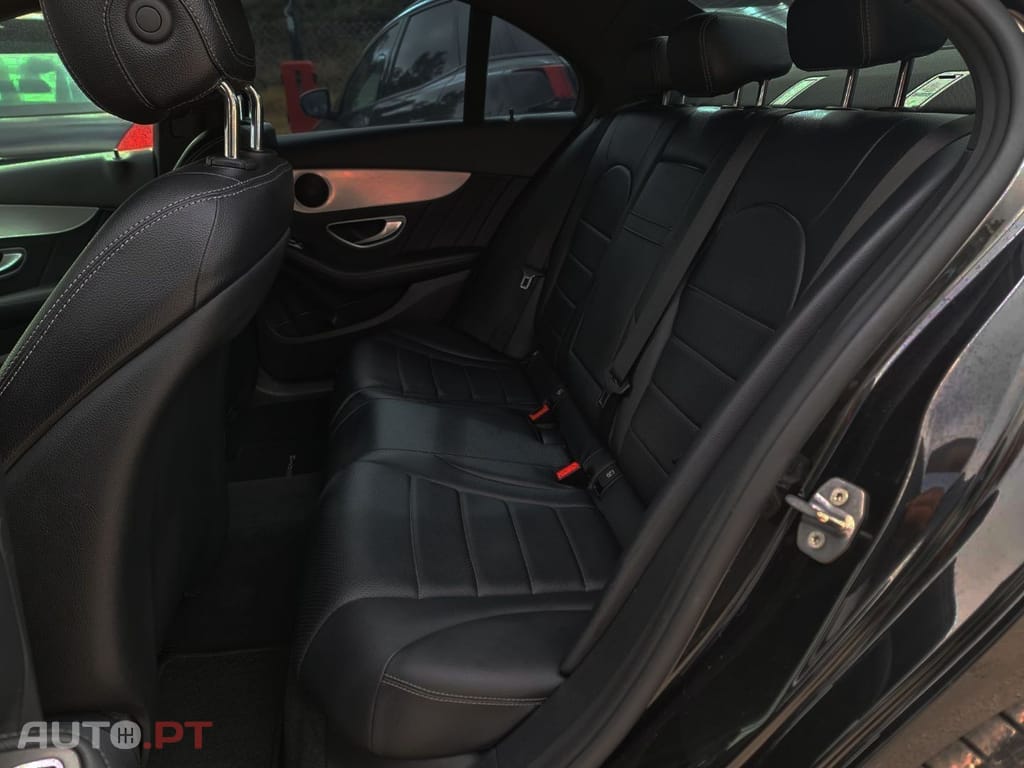 Mercedes-Benz C 220 (BlueTEC) d 7G-TRONIC AMG Line
