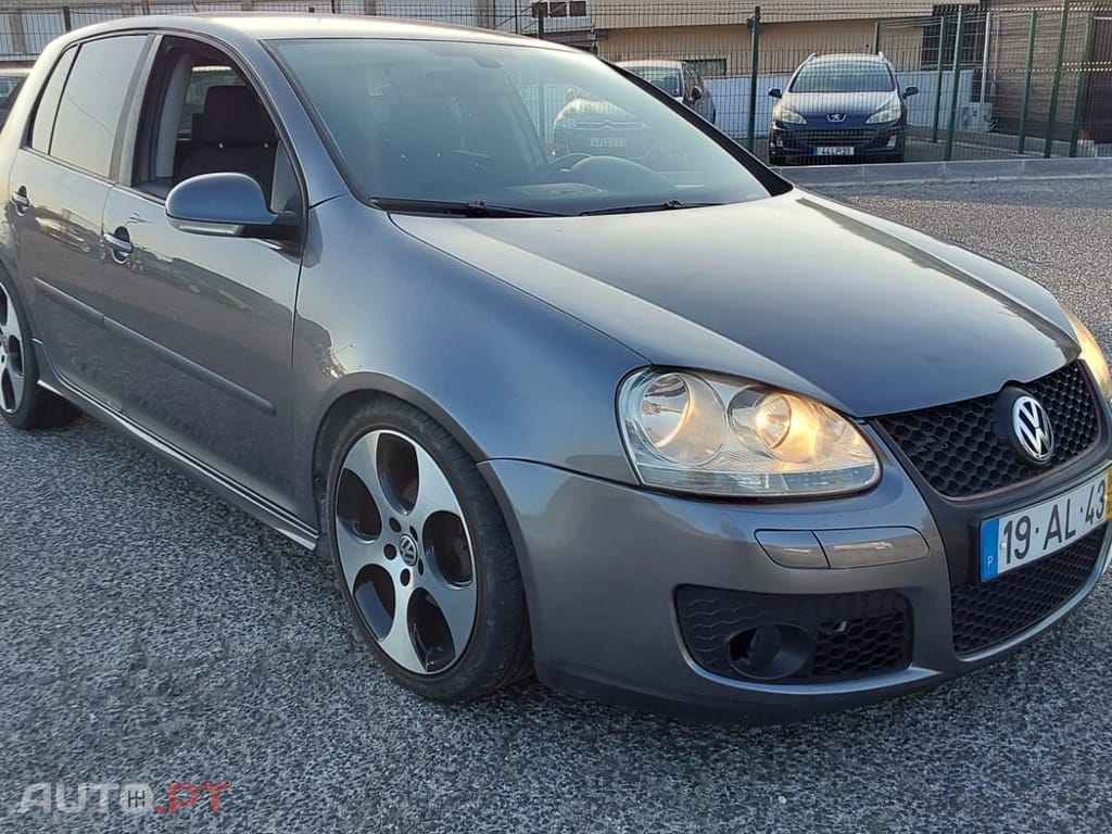 Volkswagen Golf Look GTI