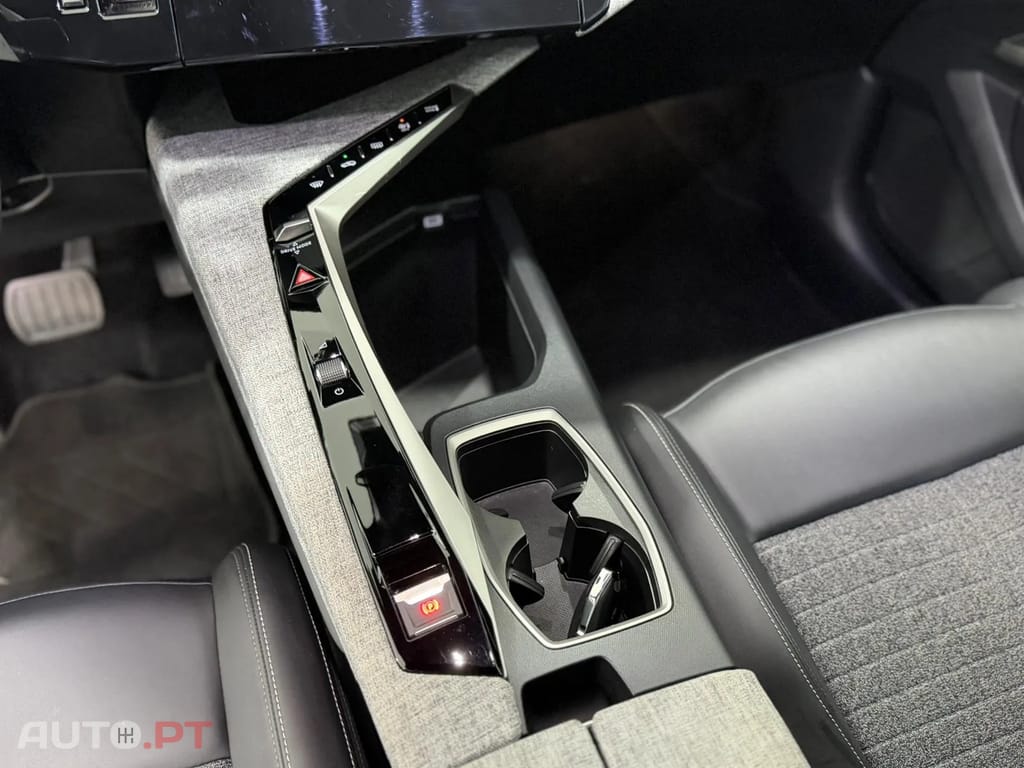 Peugeot 3008 1.2 Hybrid Allure e- DCS 6
