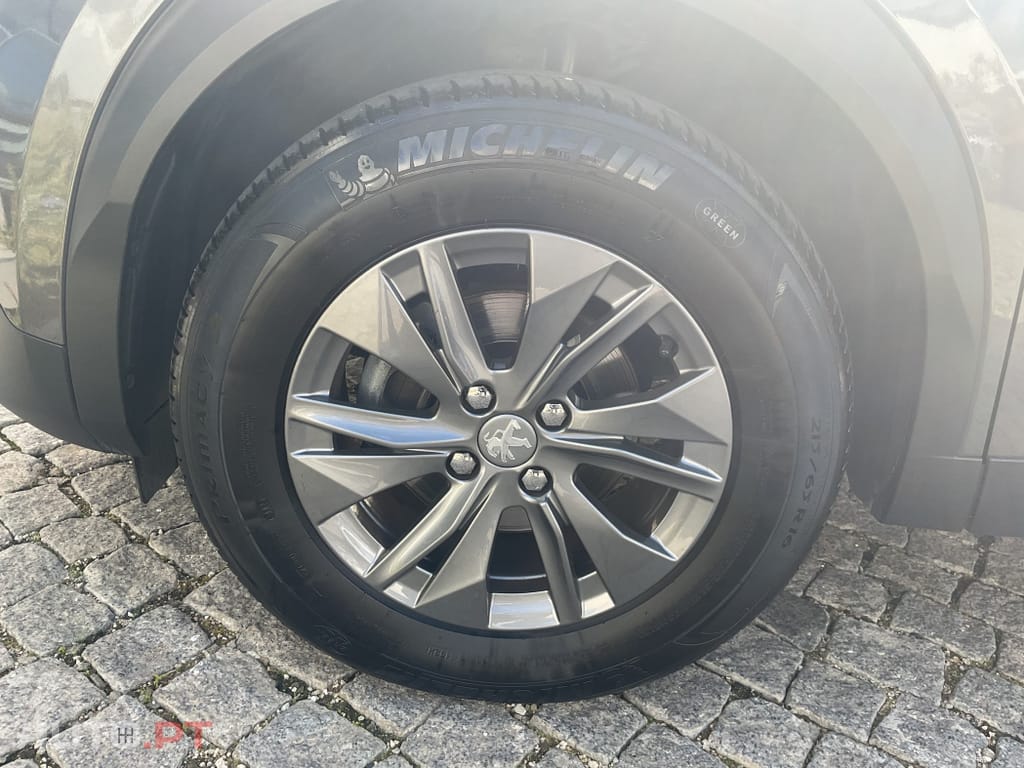 Peugeot 2008 1.2 PureTech Active Pack