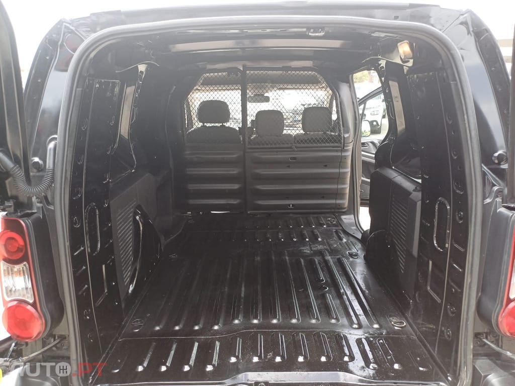 Citroen Berlingo 1.6 HDi Automática 3 Lug.