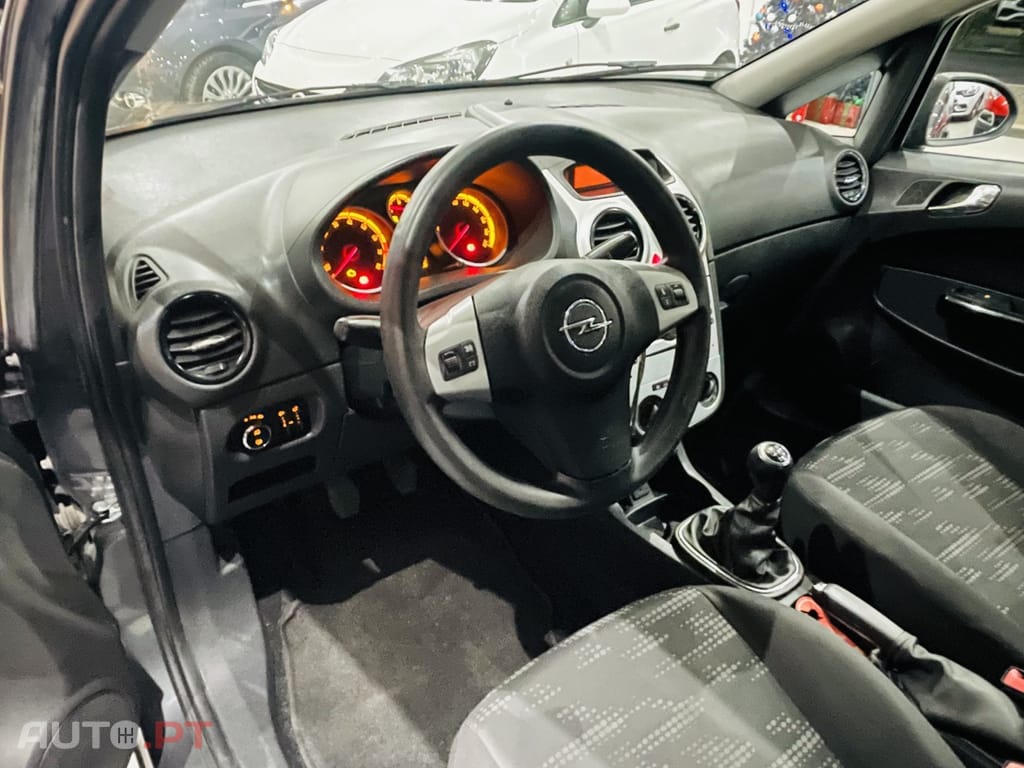 Opel Corsa 1.2 Connect