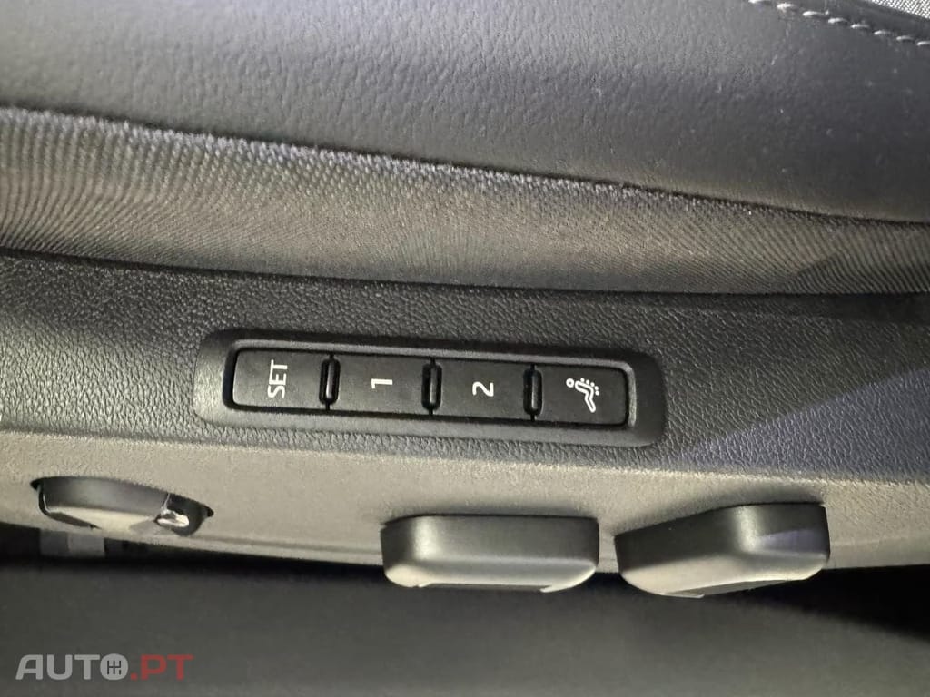 Skoda Enyaq 60 LOFT FACELIFT I.V.A DEDUTIVEL 