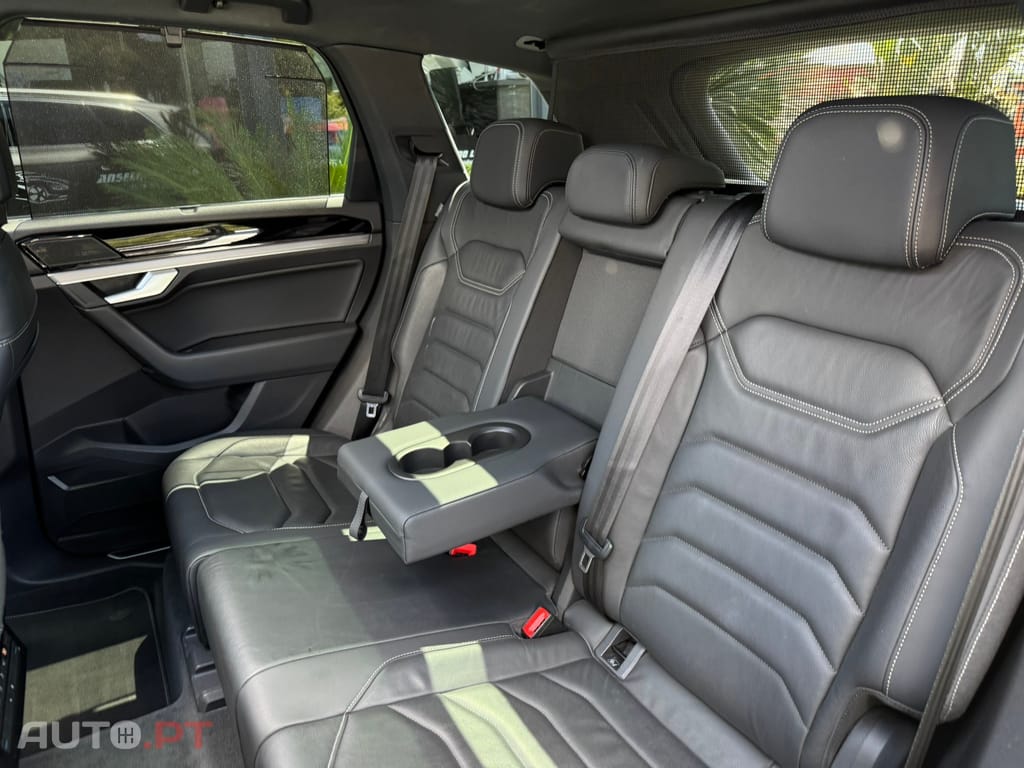 Volkswagen Touareg 3.0 TDI V6 R-Line