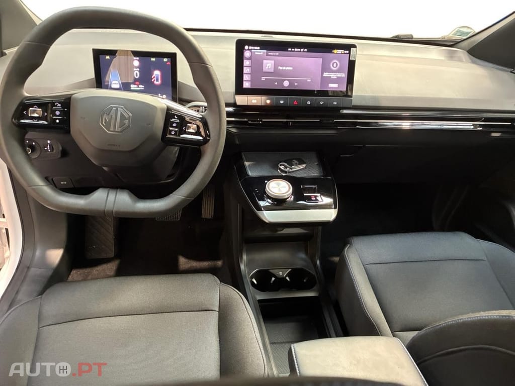 MG MG4 51 kWh Standard