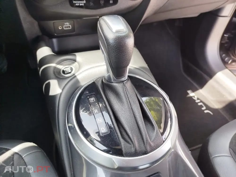 Nissan Juke 1.0 DIG-T N-Connecta NAV. DCT