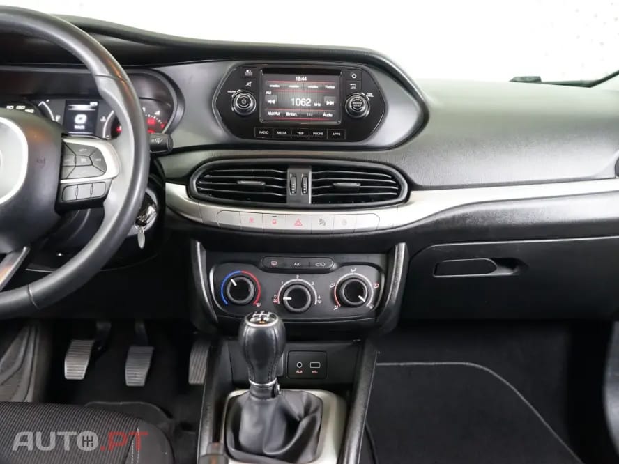 Fiat Tipo 1.3 M-Jet Lounge