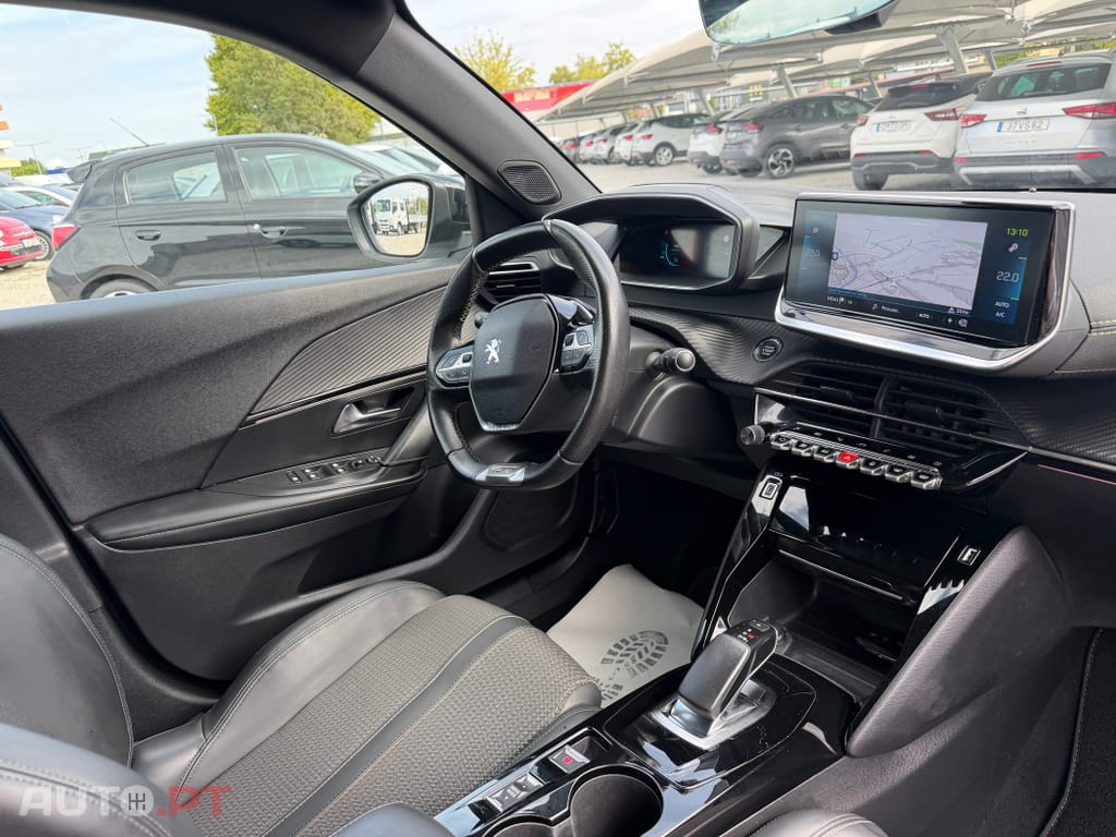 Peugeot E-2008 50 kWh GT Line