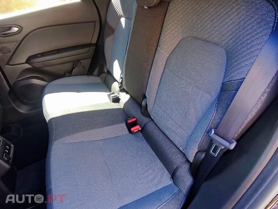 Renault Captur 1.0 TCe Techno Bi-Fuel