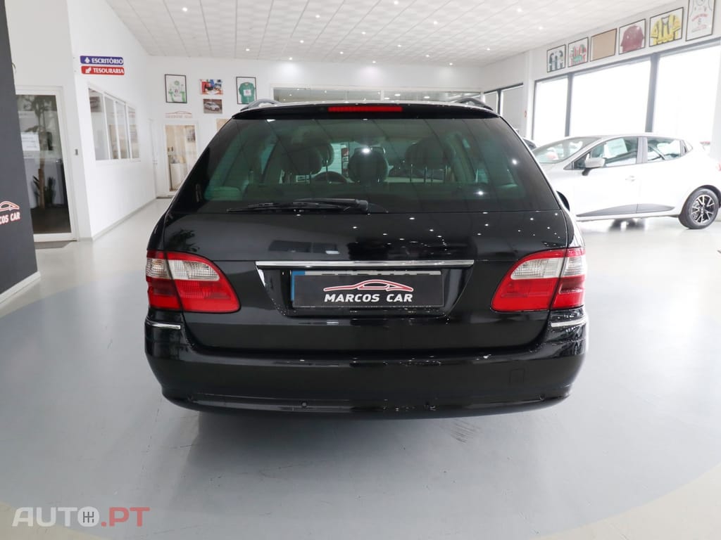 Mercedes-Benz E 220 CDI Avantgarde