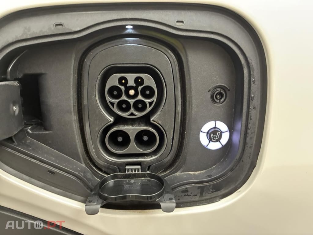 Ford Mustang Mach-E Standard Range