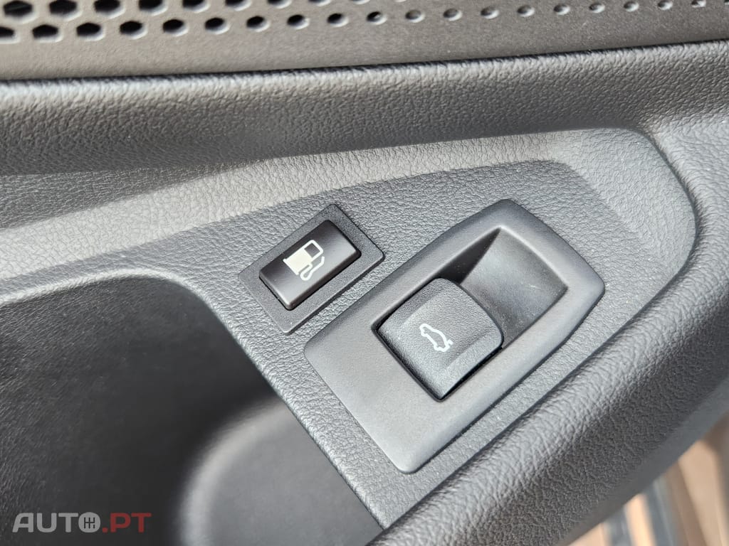 BMW 320 e Auto