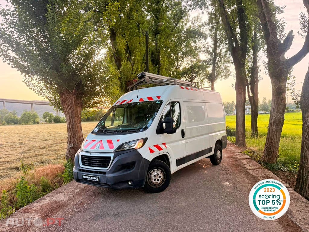 Peugeot Boxer 2.0 BlueHDi 330 L2H2 Premium