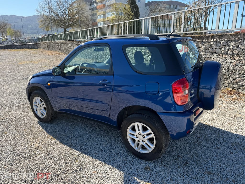 Toyota RAV4 2.0 VVT-i Pack 2