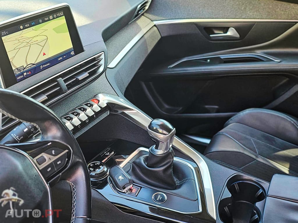Peugeot 3008 1.5 BlueHDi Crossway