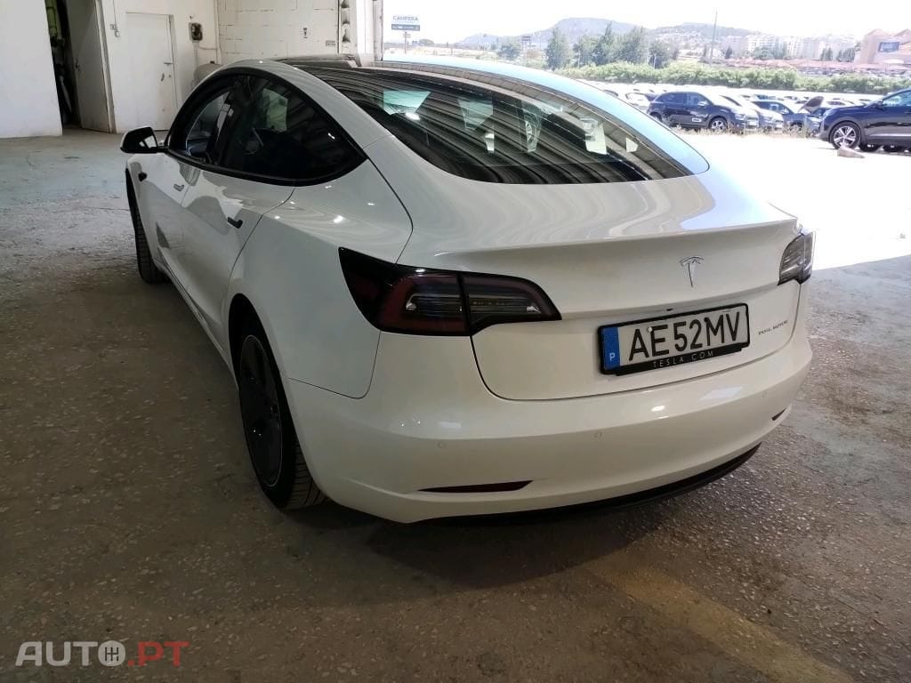 Tesla Model 3 Long-Range Dual Motor AWD