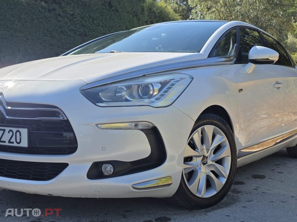 Citroen DS5 2.0 HDi Hybrid4 Sport Chic CMP6