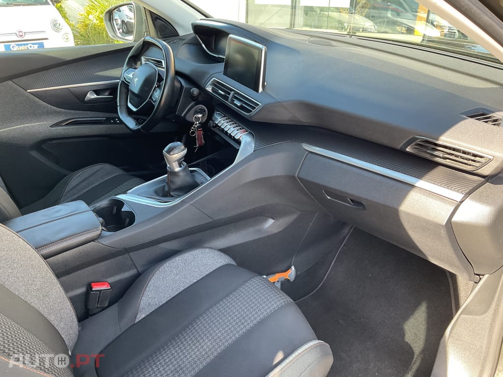 Peugeot 3008 1.6 BlueHDi Active