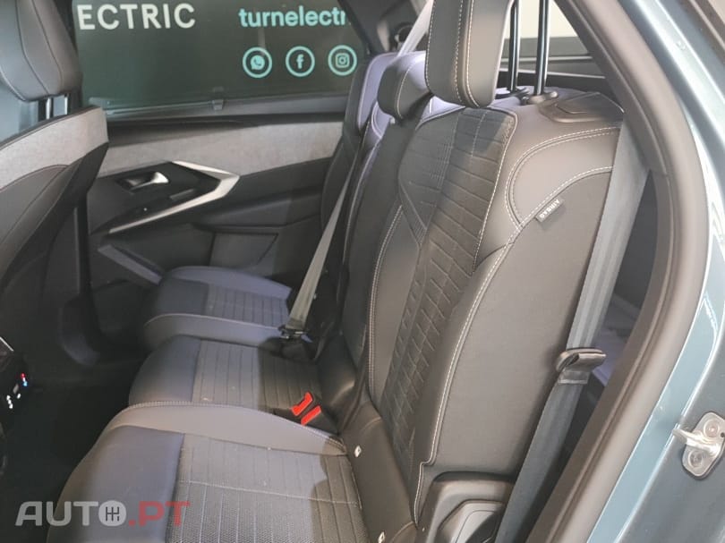 Peugeot E-5008 73 kWh Allure