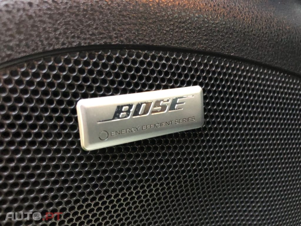 Nissan Leaf Tekna Two Tone