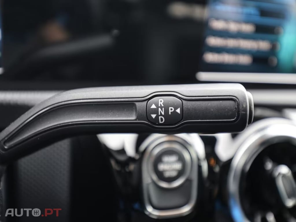 Mercedes-Benz A 250 I.V.A DEDUTIVEL 