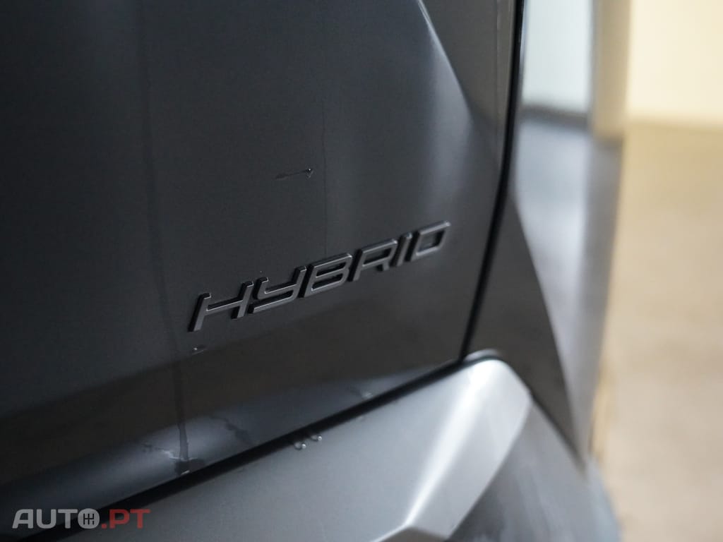 Peugeot 3008 1.2 Hybrid Allure e-DCS6