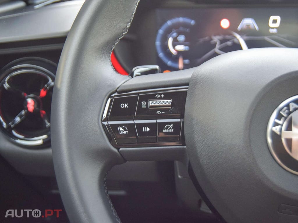 Alfa Romeo Junior 1.2 Sport Speciale Q4 eDCT6