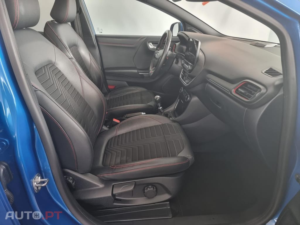 Ford Puma 1.0 EcoBoost MHEV ST-Line