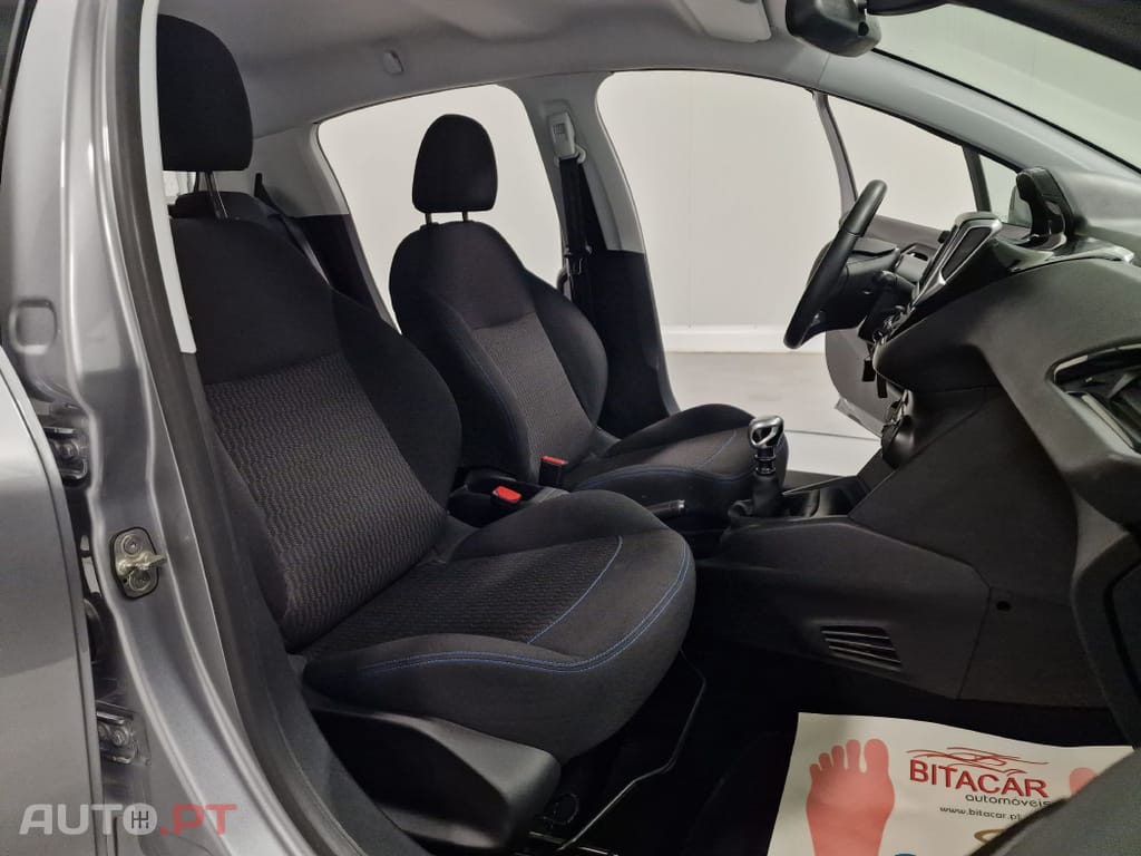 Peugeot 208 1.5 BLUEHDI 102CV SIGNATURE GPS CAMARA TRASEIRA