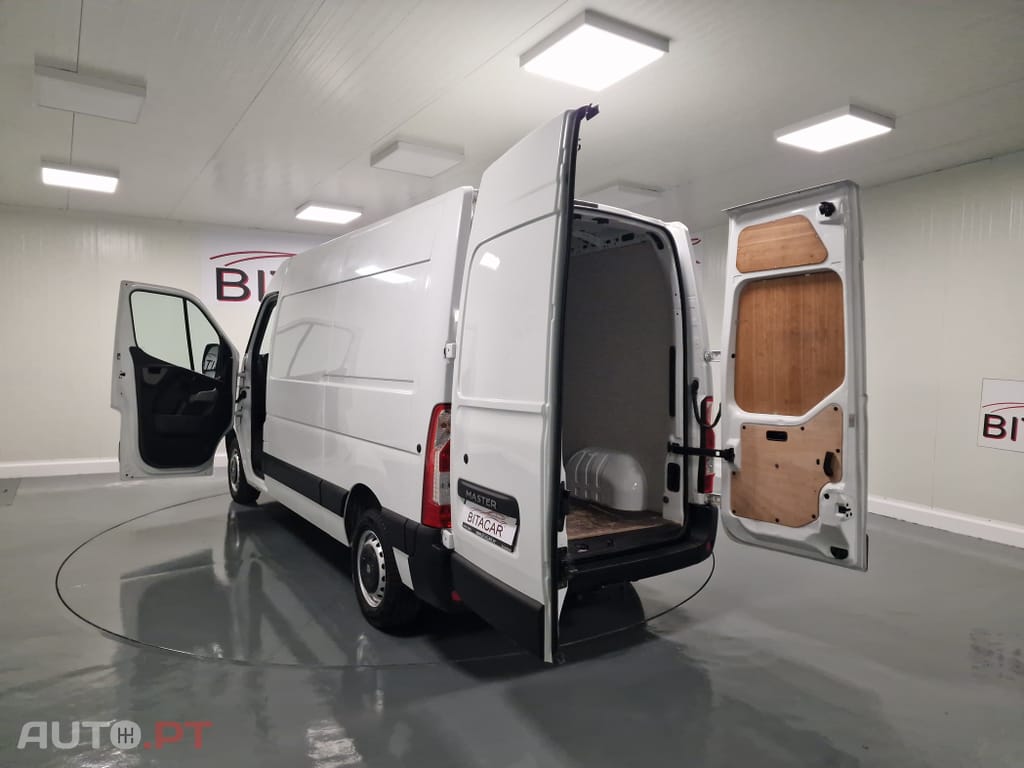 Renault Master 2.3 dCi L2H2 3.3T 130CV IVA DEDUTIVEL