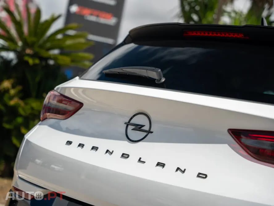 Opel Grandland (X) 1.6 T PHEV GSe